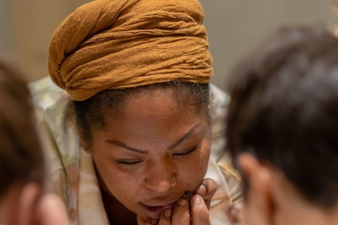 Porträt Frau mit Turban