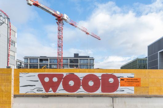 „Bauzaunzeitung“ vom Künstler Olav Westphalen und shortnotice. 