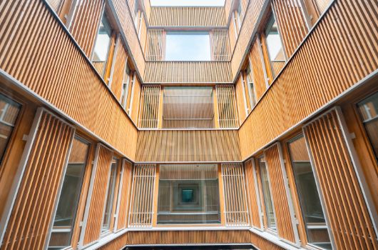 Lichthof zur natürlichen Belichtung der innenliegenden Räume