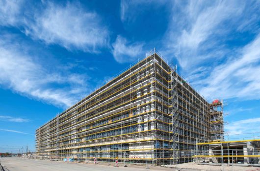  Blick von der Helmut-Kohl-Allee auf die südöstliche Fassade