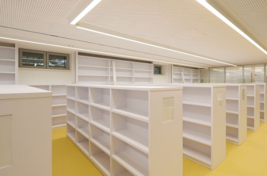 Untergeschoss Bibliothek Maximiliansgymnasiums