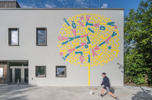 Eingang Sportanlage Siegenburger Straße