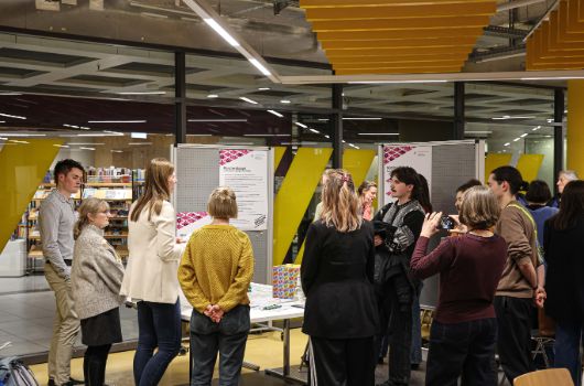 Teilnehmende bei der Ideenwerkstatt am 20. November 2025 in der Stadtbibliothek im Motorama