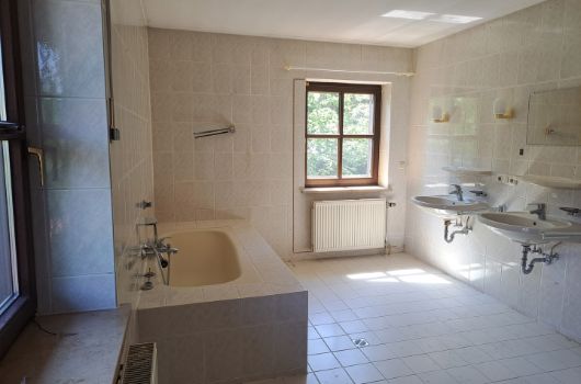 Ludwig-Ganghofer36 - Hauptbad