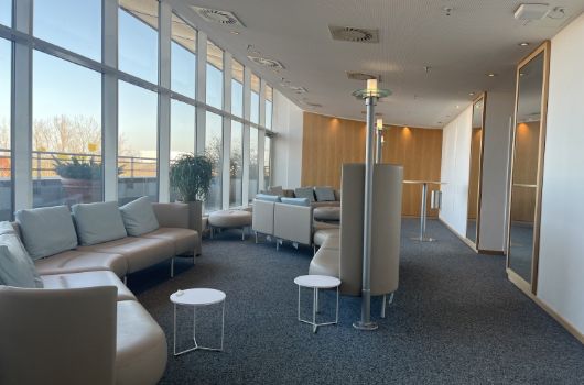 Aufenthaltsbereich vor den Trausälen