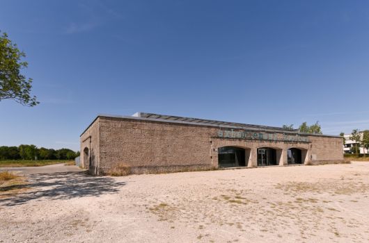 Kopfbau Weitwinkelperspektive