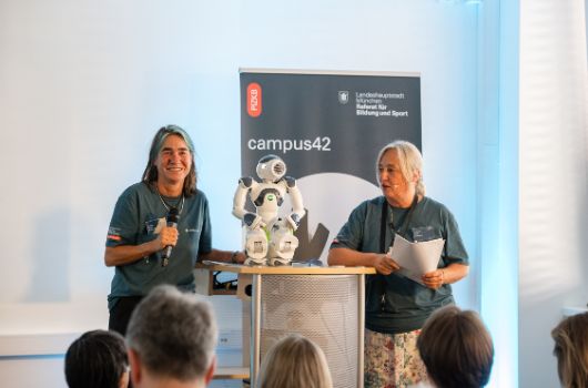 campus42 Eröffnung - humanoider Roboter Nao