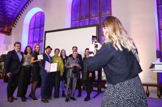 Gruppenfoto Preisträger mittlere Unternehmen