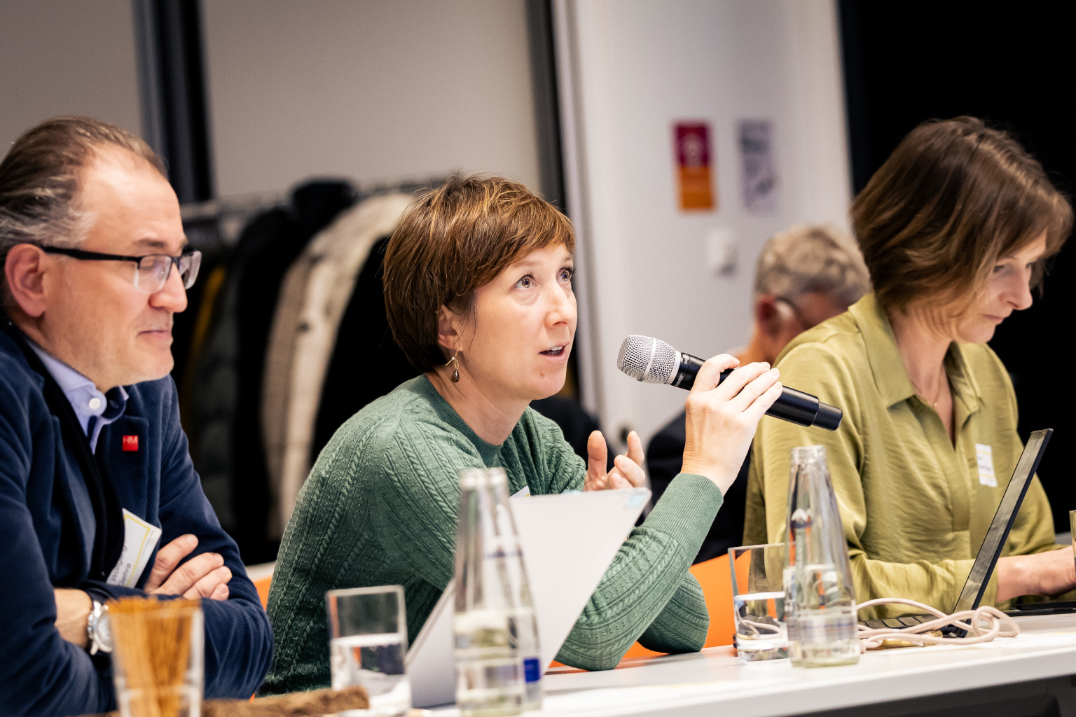 Jurymitglieder beim Pitch zum Munich Impact Incubator 2024 - Abschlussveranstaltung